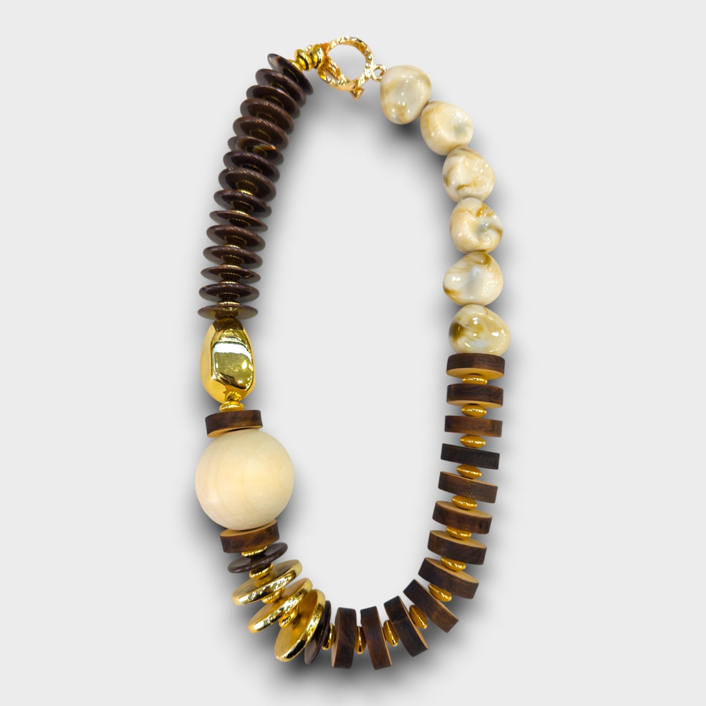 Collana Contrasti Naturali β Legno, Perle e Oro