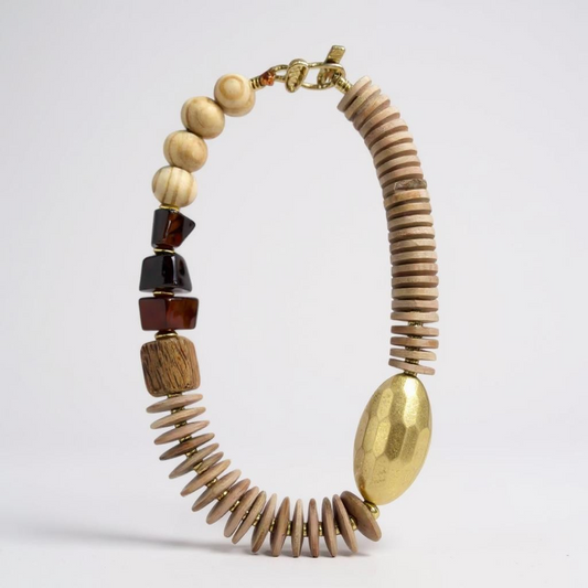 Collana Geometrica Naturale con Dettaglio Dorato