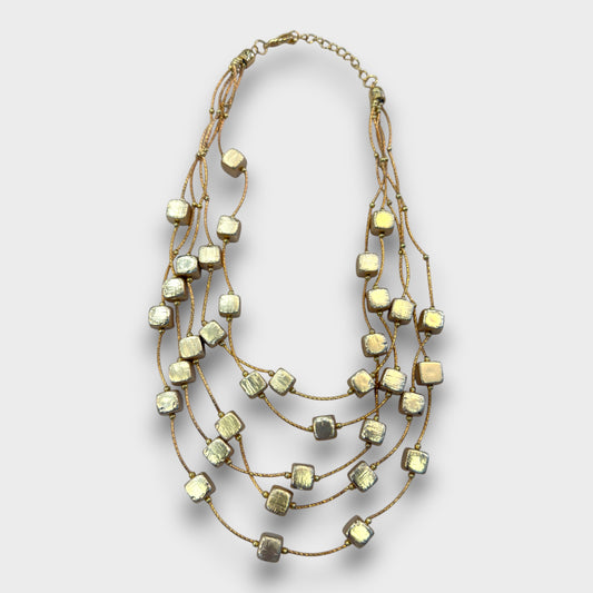 Collana Multistrato con Perle Quadrate – Oro, Argento o Multicolore