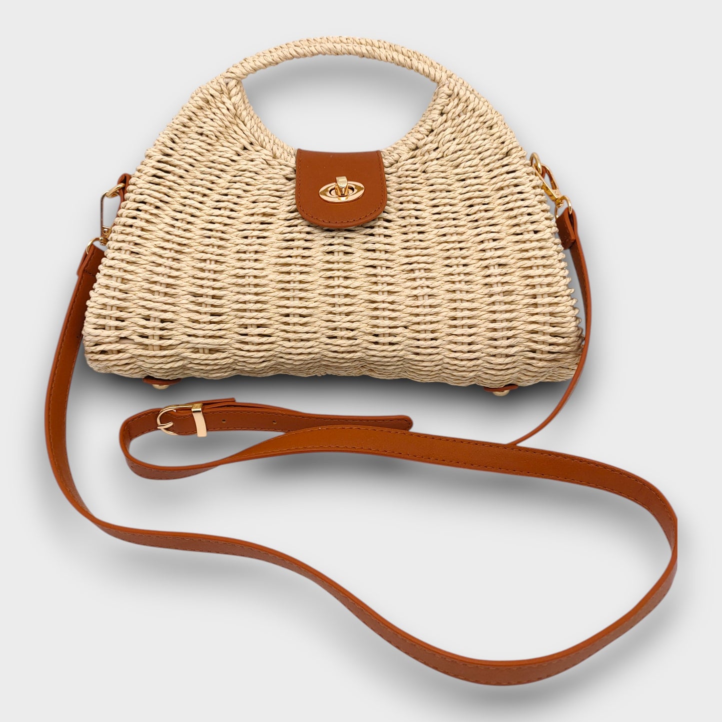 Borsa Trapezio Intrecciata – Stile Vintage con Tracolla Regolabile
