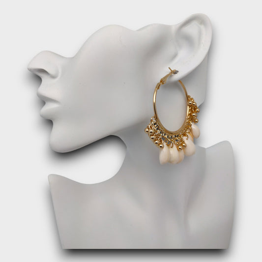 Orecchini Anello con Gocce di Conchiglia – Charme Naturale
