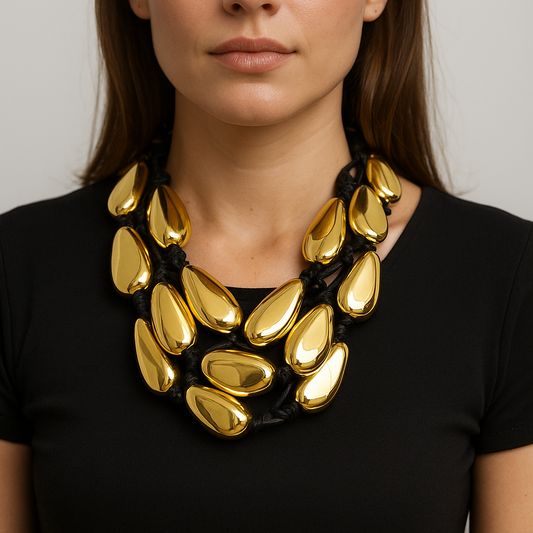 Collana Gocce Dorate – Stile Boho Chic Intrecciato