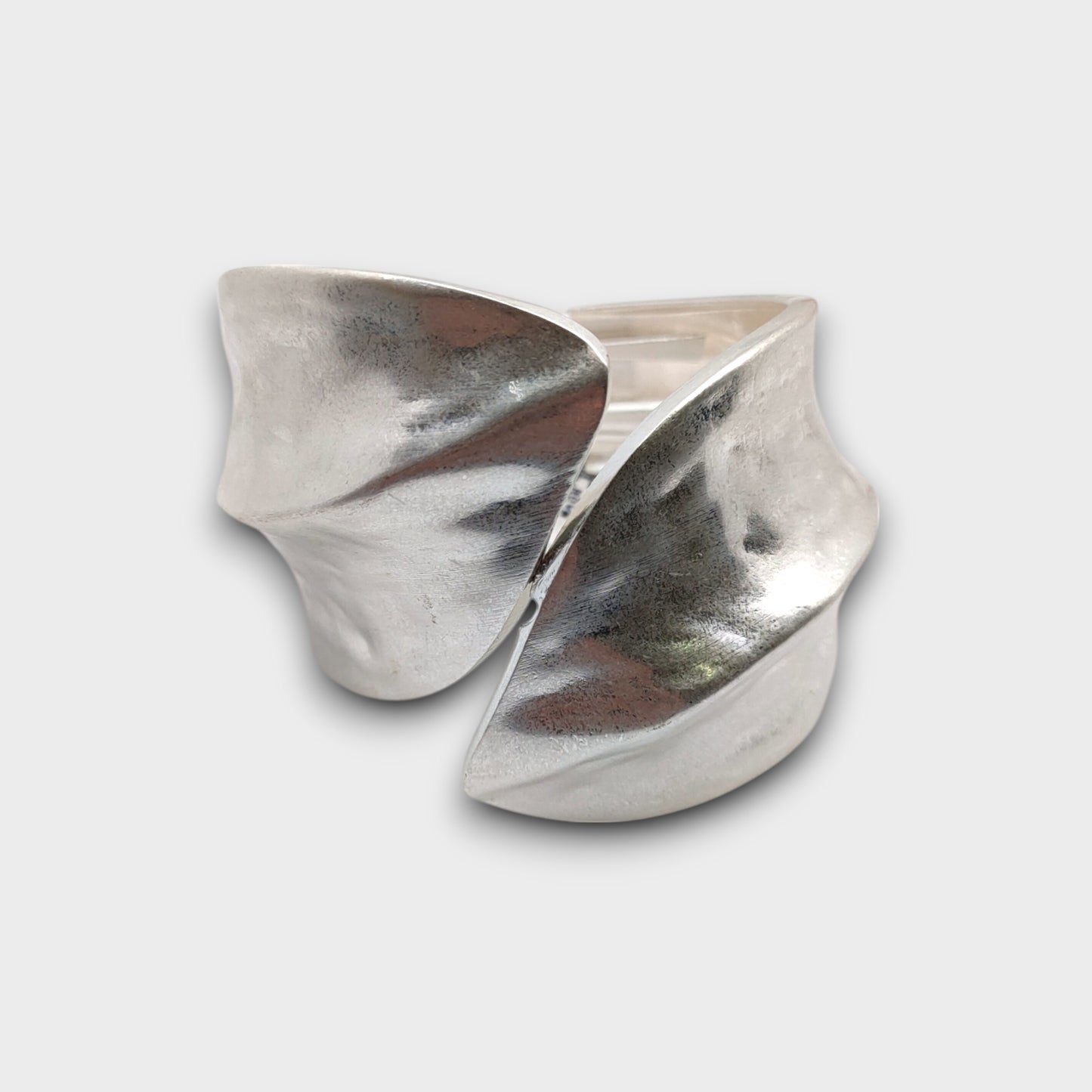 Bracciale Onda Irregolare – Finitura Oro & Argento